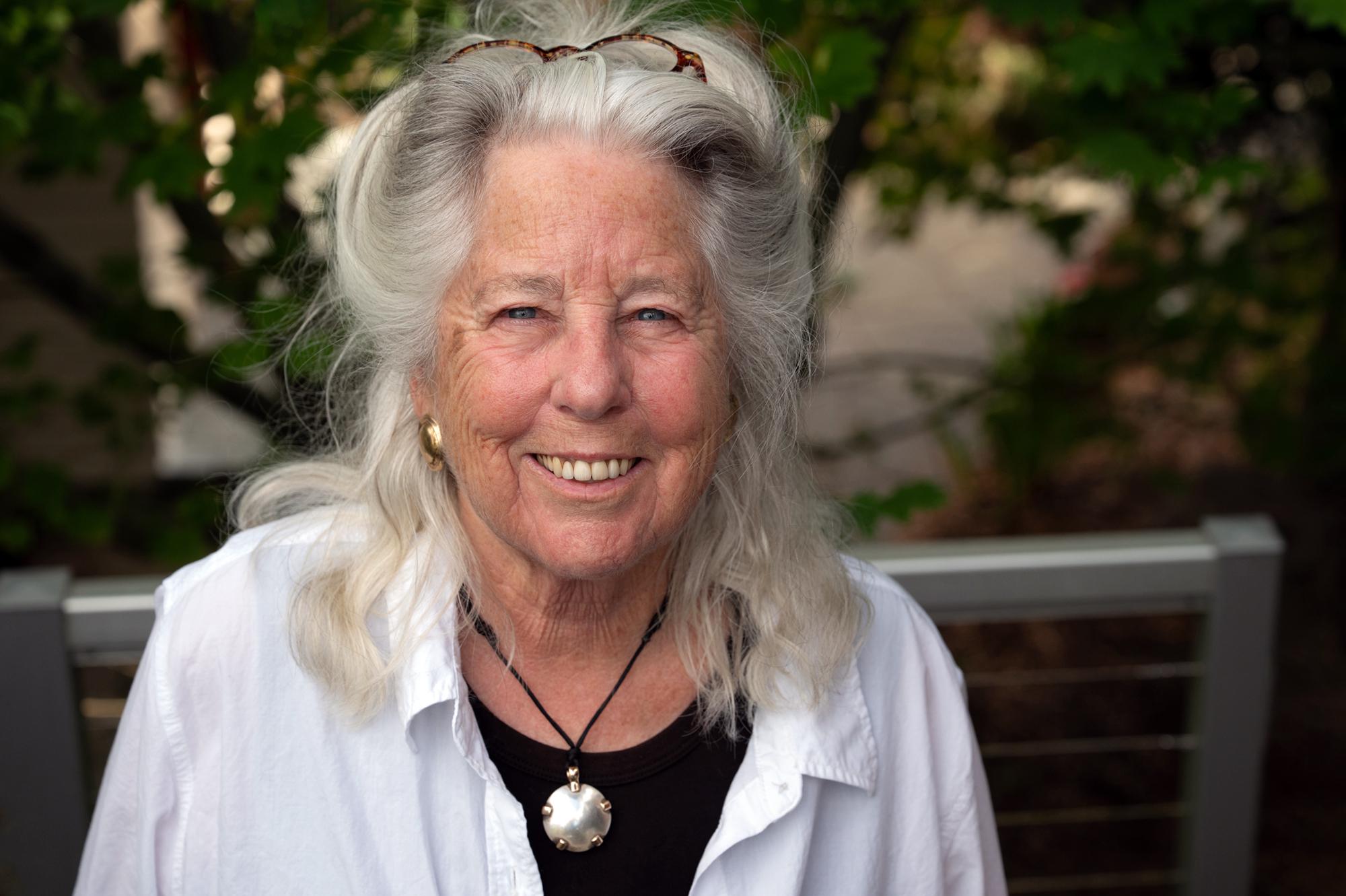 Dr Leanna Standish Dr Leanna Standish
